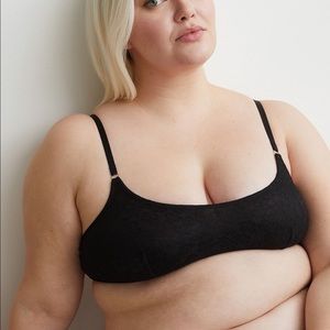 Lightly lined lace bralette from H&M+